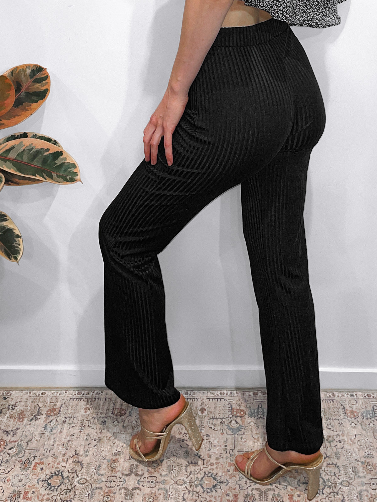 Ribbed Flares in Black
