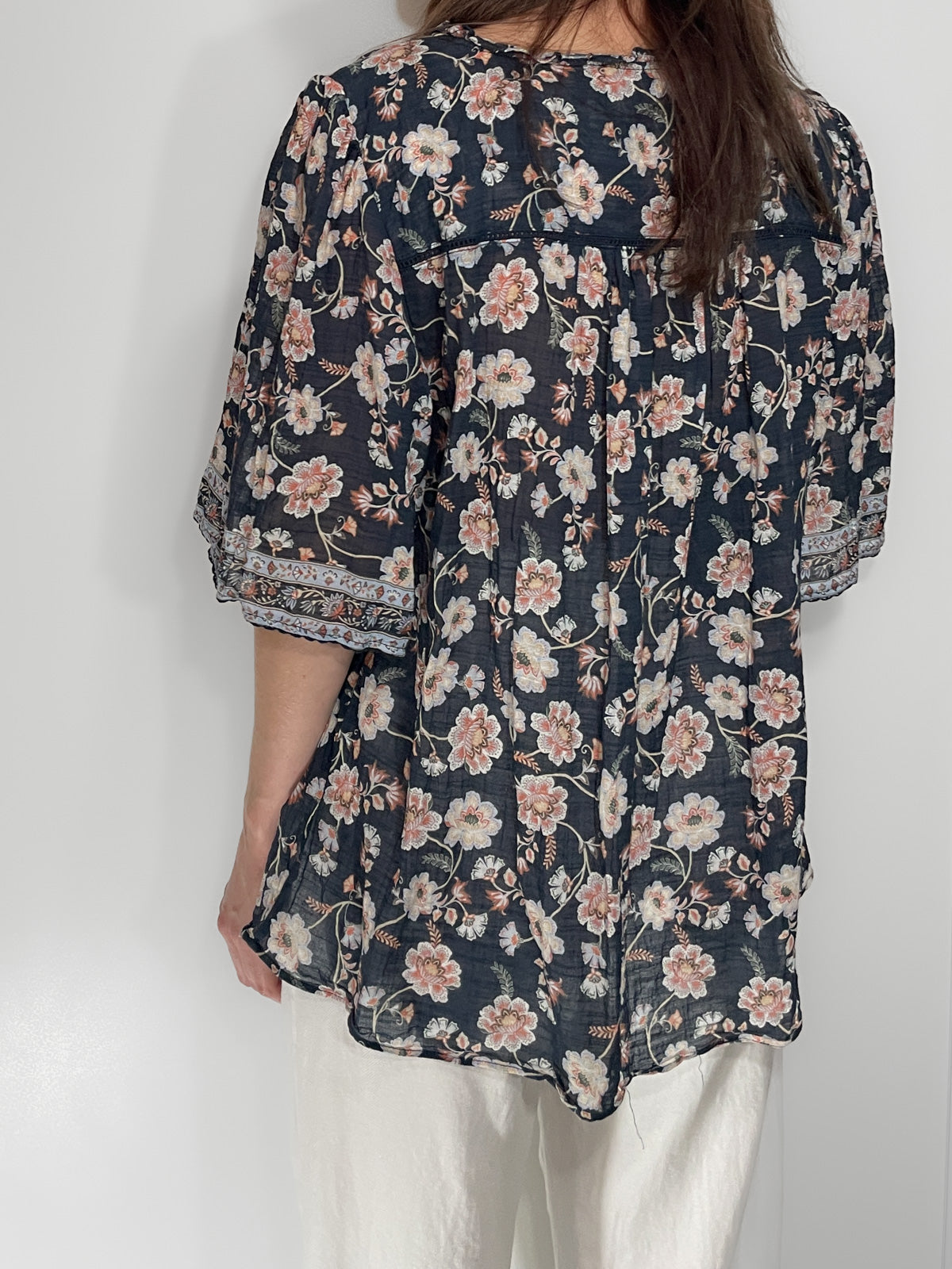 Jacobean Floral Cotton & Linen Blouse