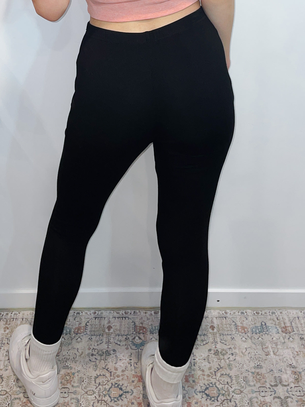 Basic Cotton Leggings in Black