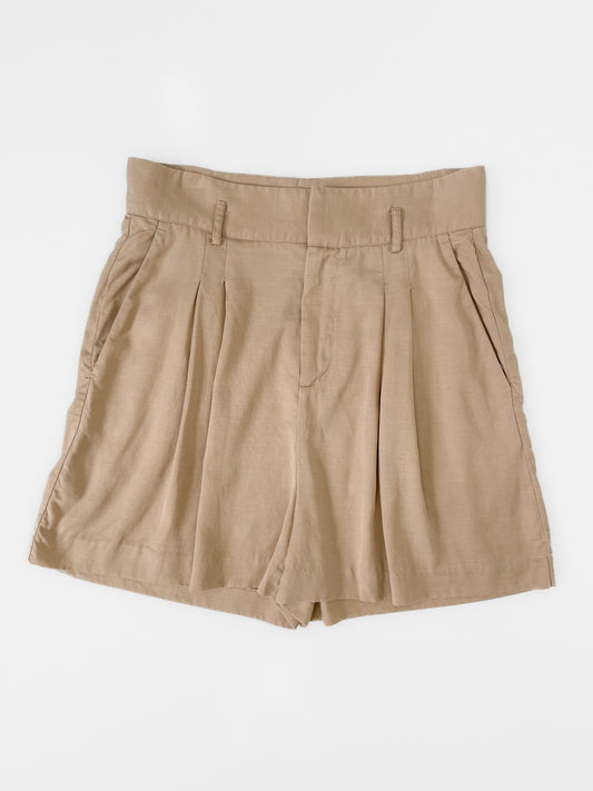 Tencel Classic Bermuda Shorts in Camel