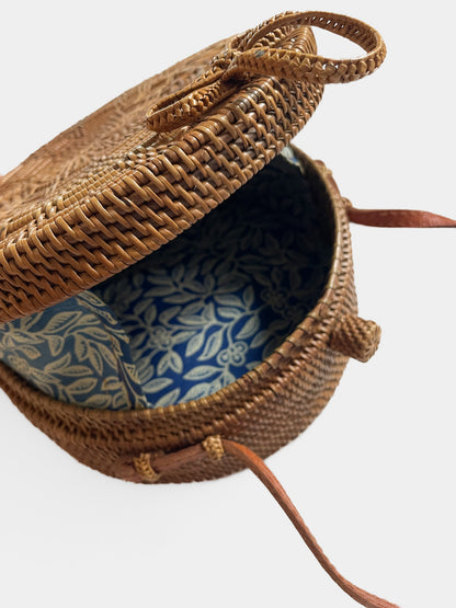 Straw Clamshell Shoulder Bag with Blue Botanical Lining