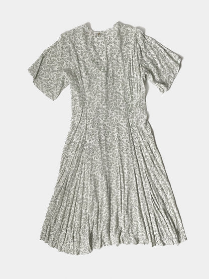 Fit and Flare Crepe Maxi Dress in White/Sage Ditsy Botanical