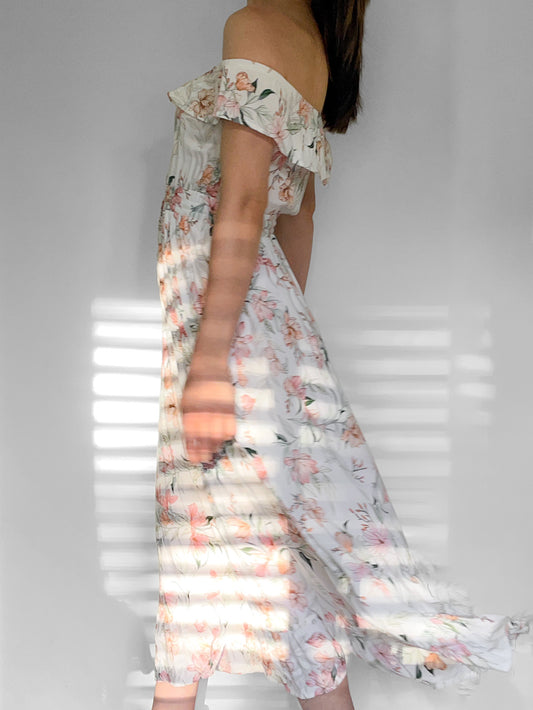 Soft Off-shoulder Floral Maxi Dress - White/Pink Floral